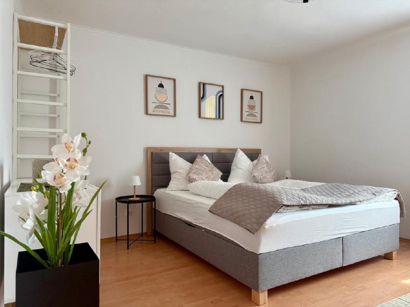 Bedroom with orchid Apartment D01