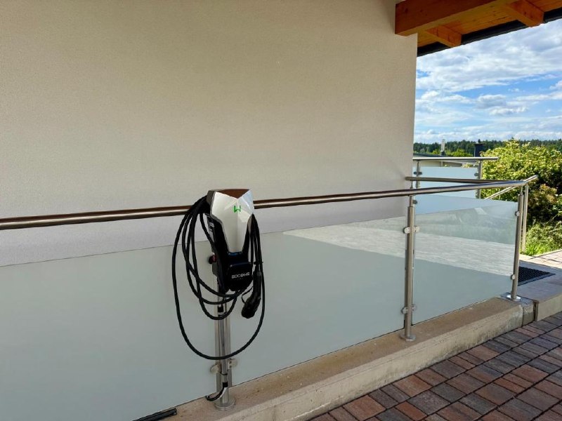 EV charging station Top 1