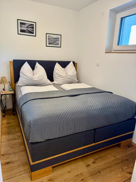 Bedroom Top 2