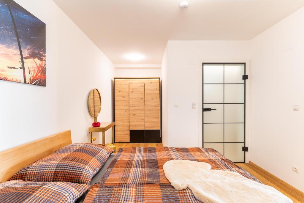 Bedroom with wardrobe Top 2